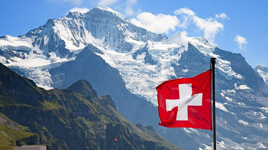 COVID-19 в Европе: Швейцария ужесточает антикоронавирусные меры