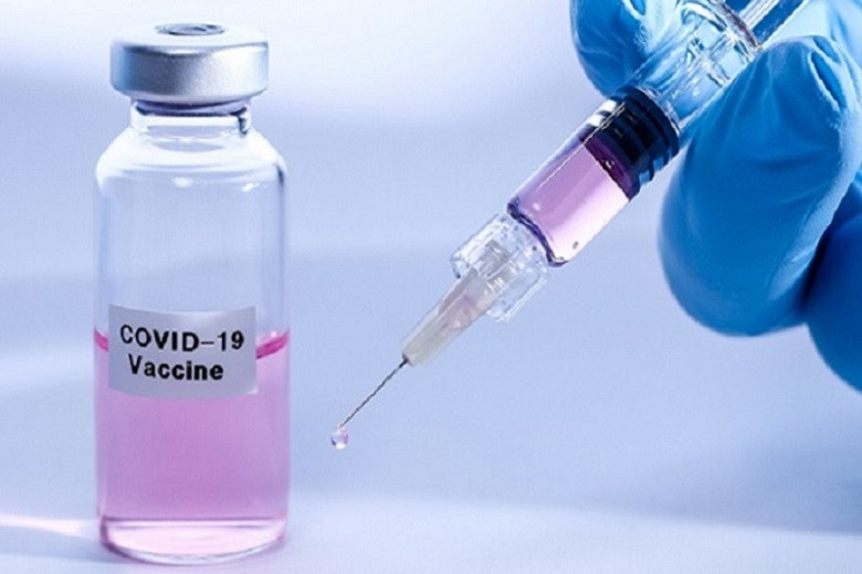 Вакцины помогут человечеству сформировать иммунологическую подушку, которая защитит от пандемии — Алмаз Шарман