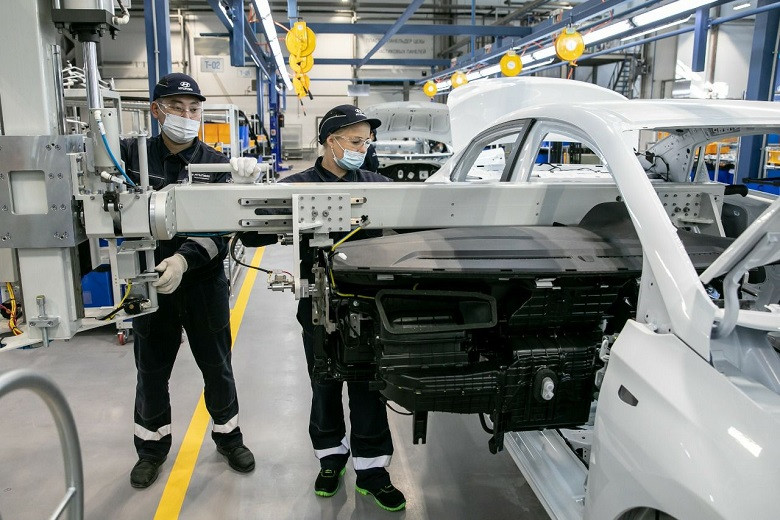 Производство автомобилей, медизделий и металлоконструкций: какие новые проекты запущены в Индустриальной зоне Алматы