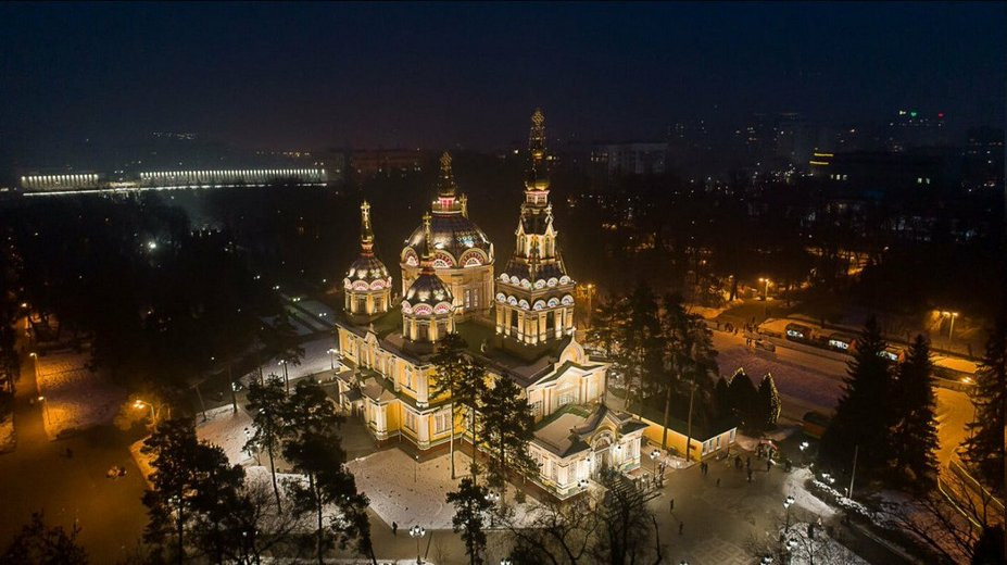 Бакытжан Сагинтаев поздравил православных христиан с Рождеством