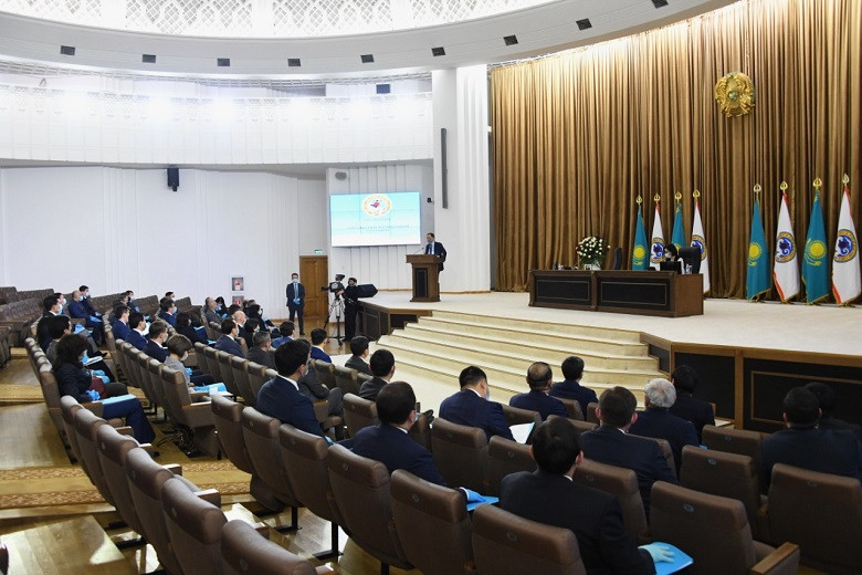 В Алматы состоялась первая сессия городского маслихата VII созыва