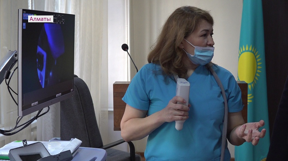 Новейший аппарат быстрее и эффективнее лечит глазные заболевания у новорожденных в Алматы
