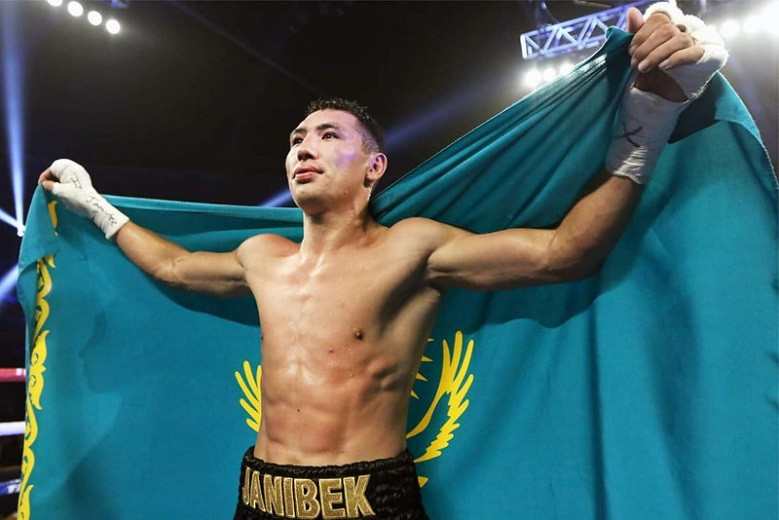 Казахстанский боксер Жанибек Алимханулы отменил бой в Алматы: известна причина