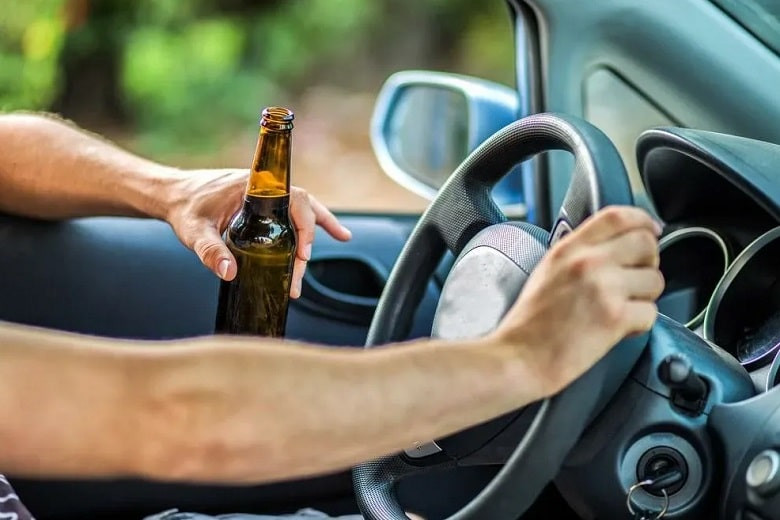В Казахстане любителя езды за рулем в пьяном виде лишили водительских прав пожизненно