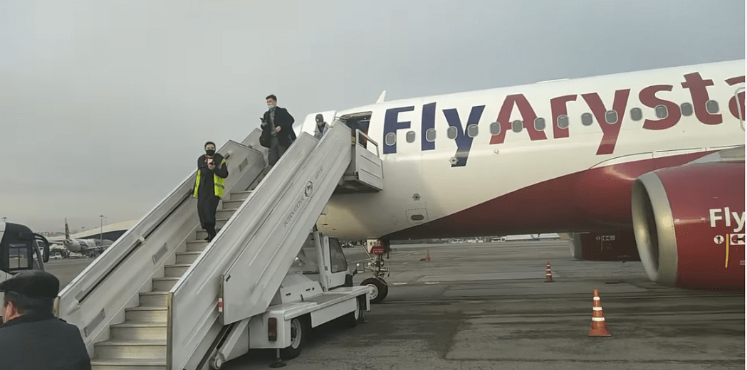 Экстренно приземлившийся в Алматы самолет успешно долетел до Шымкента