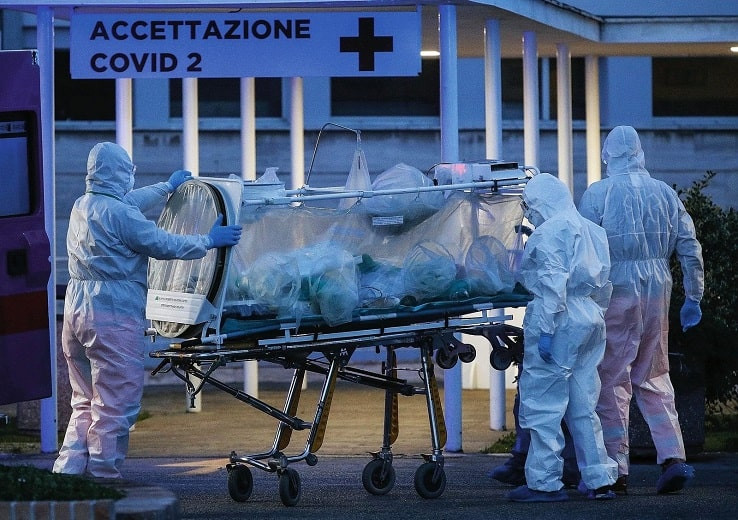 COVID-19 в мире:  врачи Италии просят граждан оставаться дома, в Польшу пришла третья волна коронавируса