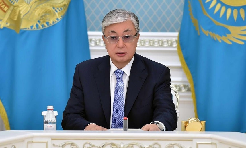 Президент Казахстана выразил соболезнования родителям погибших детей в Жанатасе