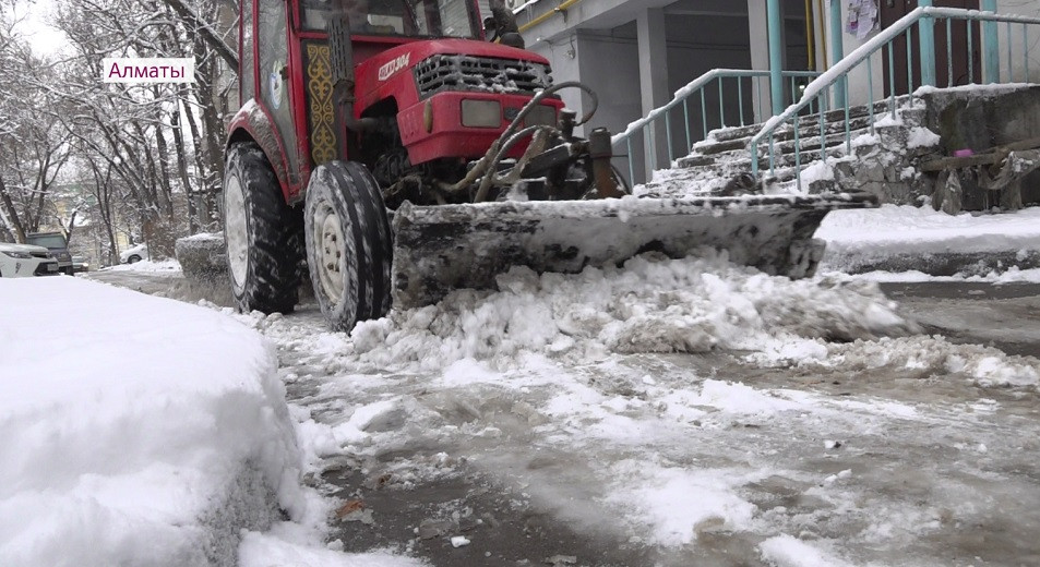 Масштабная уборка снега в Алматы: синоптики спрогнозировали погоду на 26 февраля 
