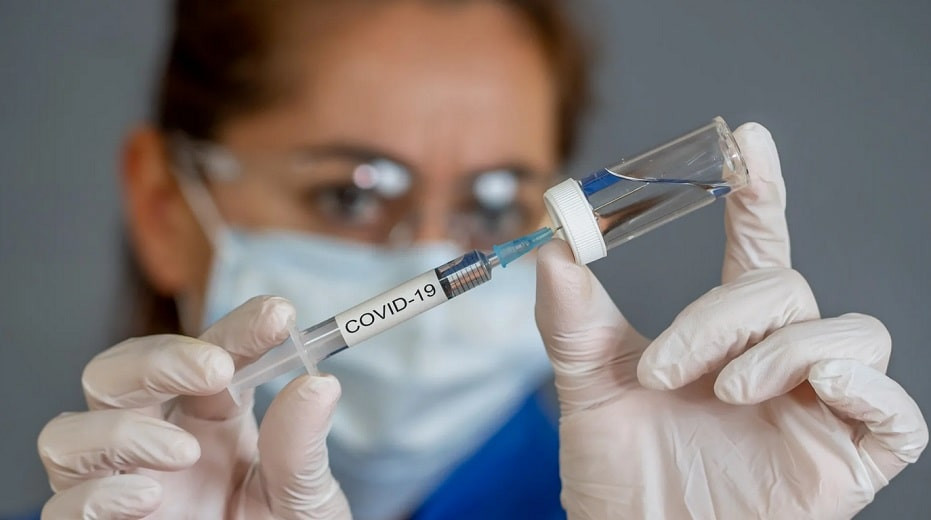 Пандемия COVID-19: в мире вакцинировалось уже более 200 миллионов человек