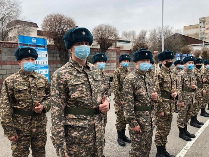 Алматинские призывники отправились служить в Вооруженные Силы