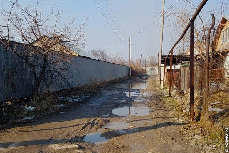 Б. Сагинтаев: На окраинах Алматы приступят к ремонту и строительству дорог