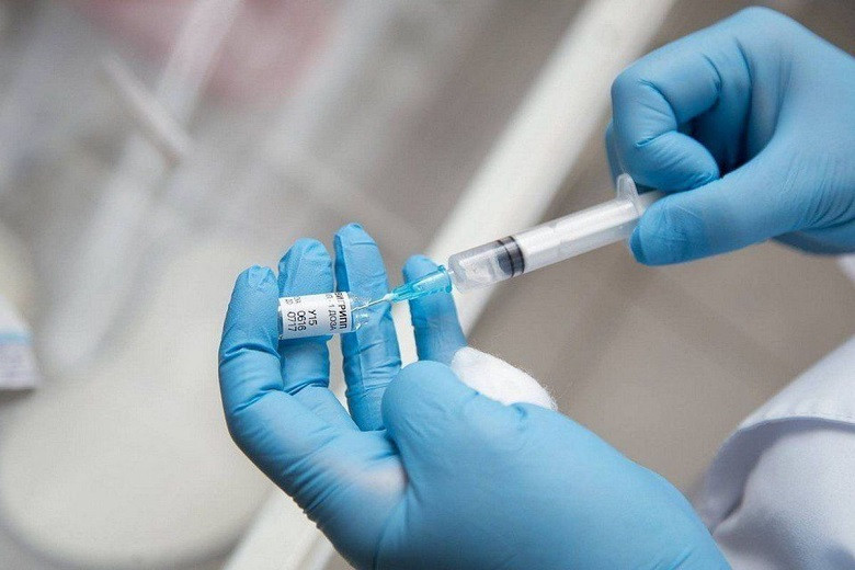 Алматыда соңғы екі күнде 16 985 адам коронавирус вакцинасын алды