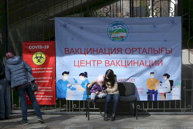 Алматы в лидерах по количеству вакцинированных в стране
