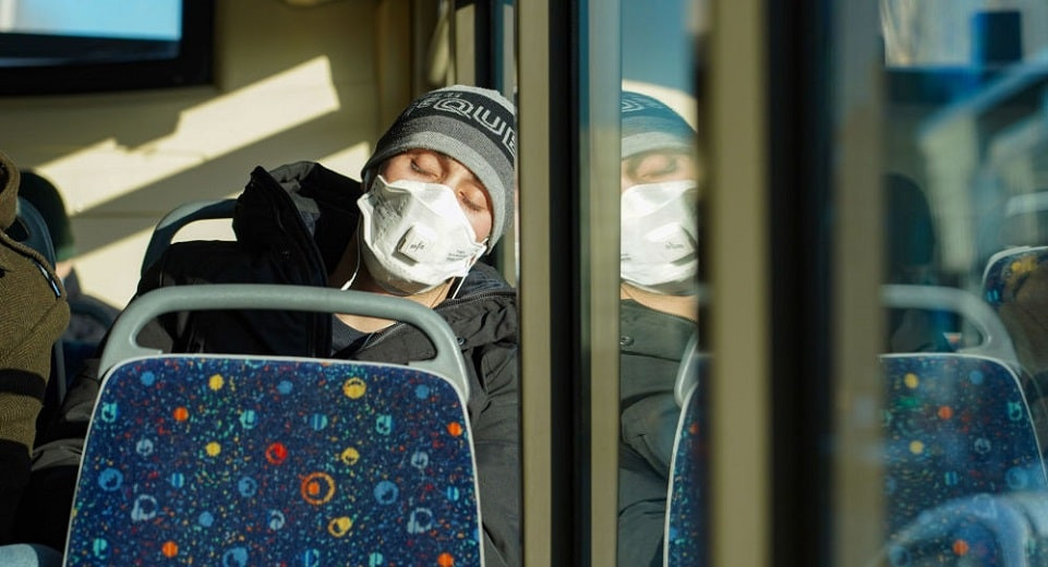 Без масок не пустят: в Актау усиливают контроль за соблюдением карантинных мер в общественном транспорте