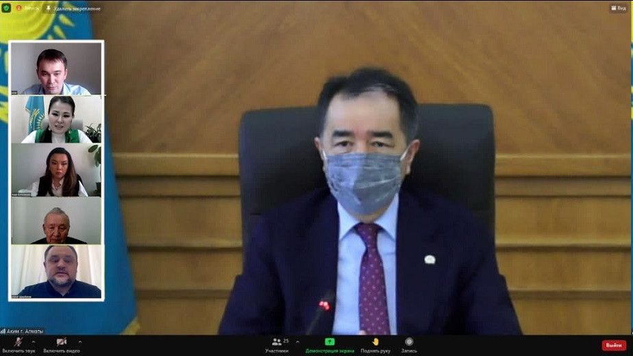 Аким Алматы провел личный прием граждан, обратившихся за решением актуальных вопросов