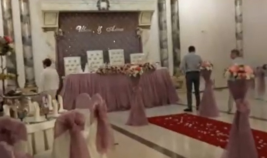 В Алматы прервали проведение свадьбы на 60 человек до начала мероприятия 