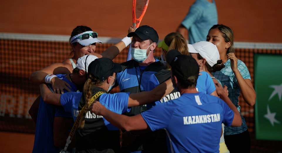 Историческая победа: казахстанские теннисистки впервые выиграли на выезде плей-офф Кубка Билли Джин
