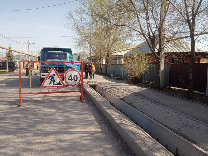 На 39 улицах Алматы выполняются ремонтные работы 19 апреля
