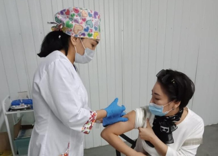 Алматыдағы коронавирус: ақпан айынан бастап 209 197 адам вакцинацияланды