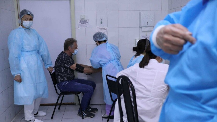 Алматы бойынша 4 мамырға арналған вакцинация және КВИ инфекциясының таралуы жөнінде ақпарат 