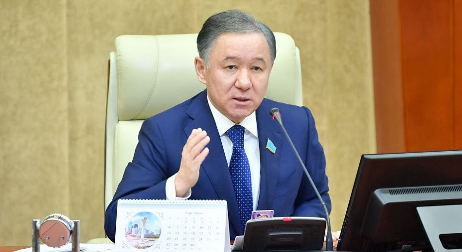 Нигматулин раскритиковал организацию массовой вакцинации в Казахстане