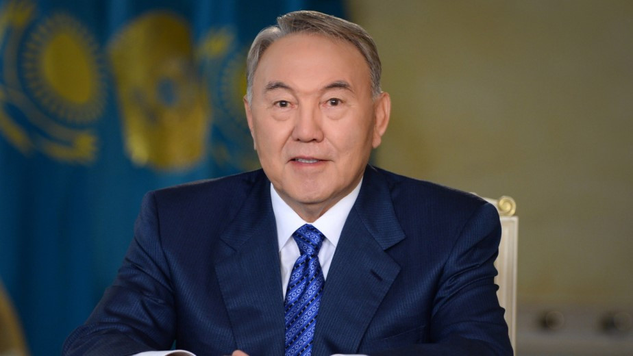 Нурсултан Назарбаев поздравил казахстанцев с Днем защитника Отечества