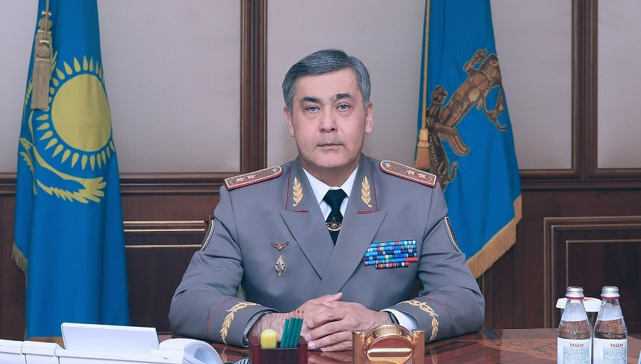 Министр обороны поздравил казахстанцев с Днем защитника Отечества