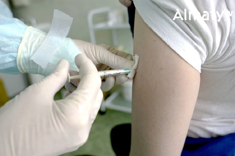 Алматыда ақпан айынан бері 250 659 адам COVID-19 вакцинасын алды