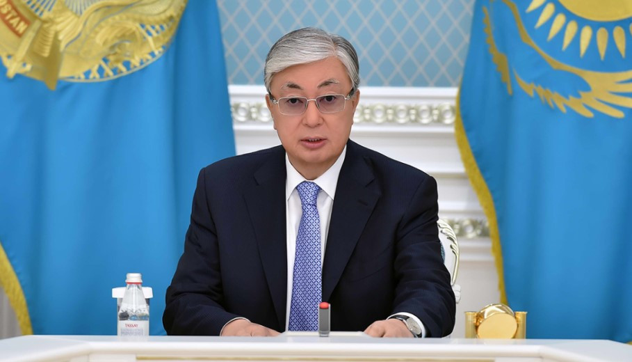 Касым-Жомарт Токаев поздравил казахстанцев с праздником Ораза айт