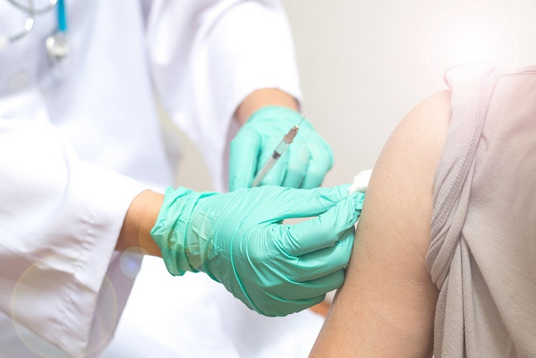 Вакцинация мәселесін дінге қарсы қоюға болмайды – Аида Балаева