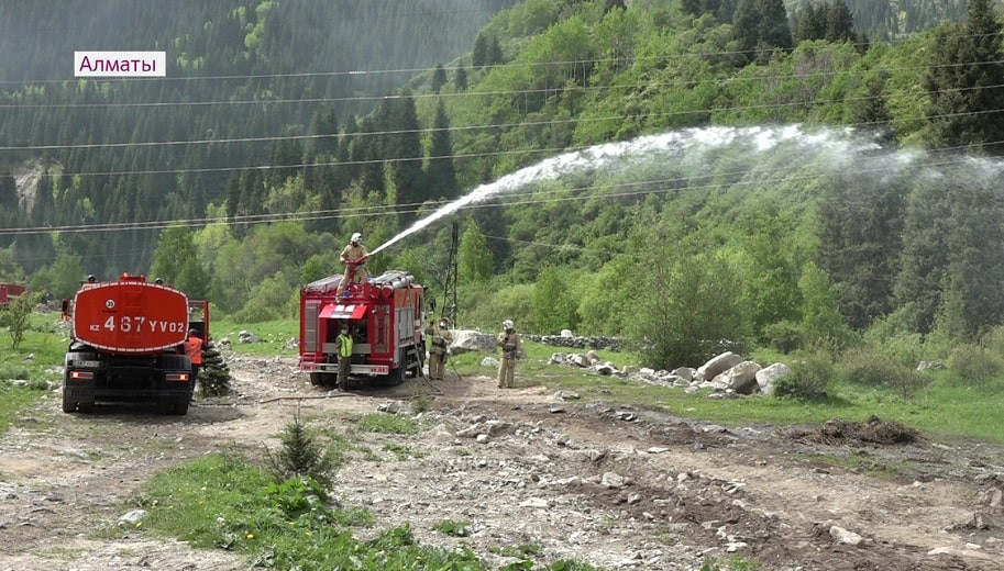 Пожарно-тактические учения в Иле-Алатауском нацпарке: тушили условный пожар