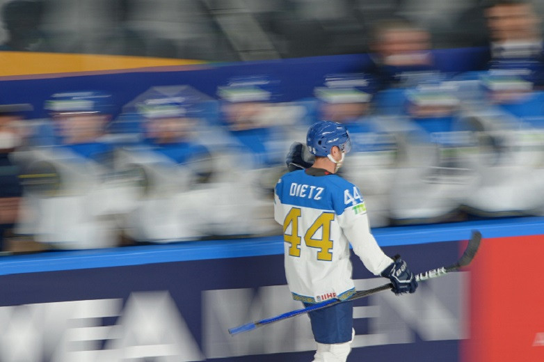Переиграли и уничтожили: казахстанские хоккеисты победили Италию со счетом 11:3 