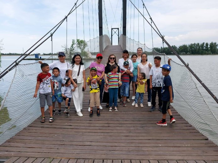 Юный турист: депутат маслихата Алматы запустил социальный проект для малообеспеченных семей