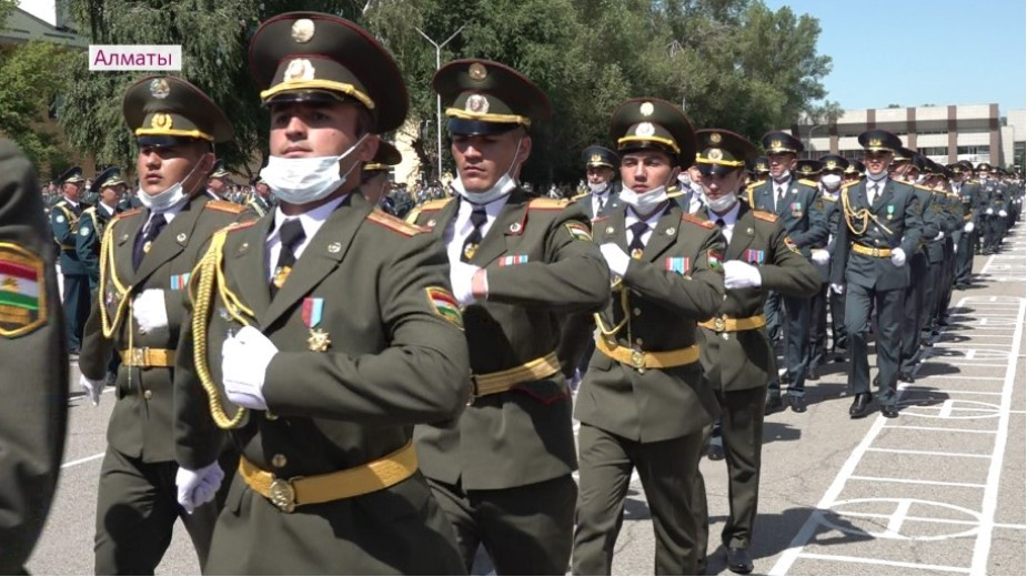 Молодые лейтенанты из Алматы пополнили Вооруженные Силы РК
