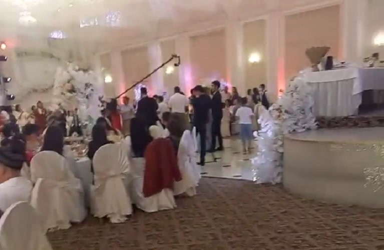 Свадьбу на 200 человек прервали проверяющие в Алматы