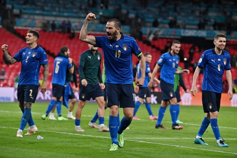 Евро-2020: 15-я победа Италии и героическое сопротивление Швейцарии испанцам (обзор матчей)
