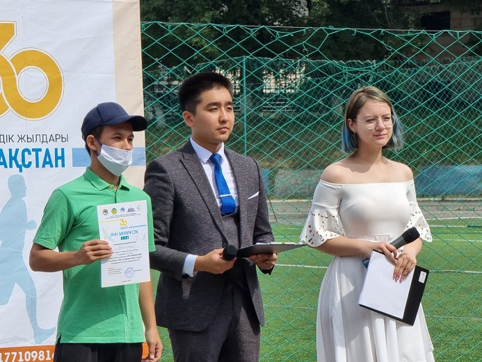 Молодежные лидеры Алматы призывают горожан задуматься о здоровье и получить прививку