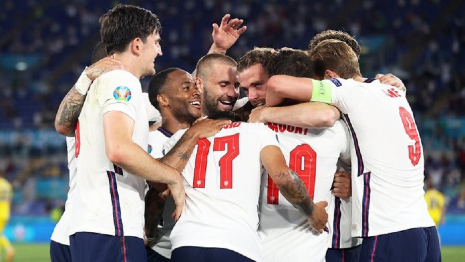 Англия өз тарихында алғаш рет футболдан Еуропа чемпионатының финалына шықты