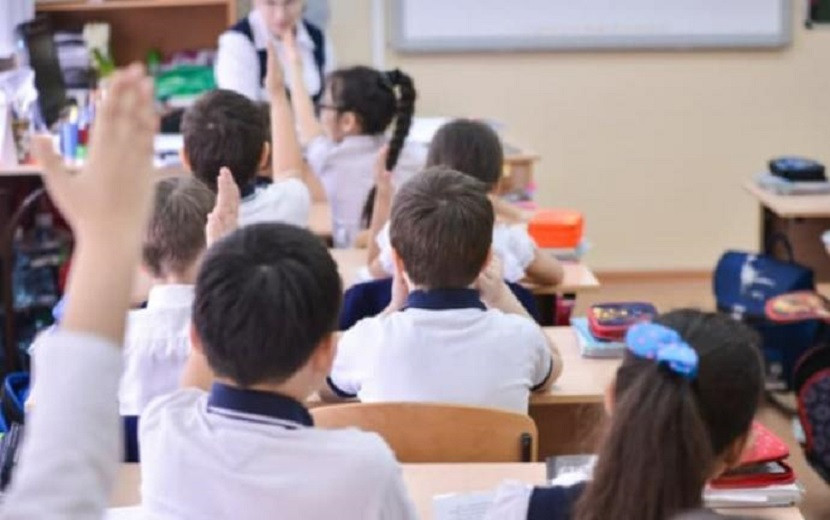 Изменить расписание уроков в школах предложили в Казахстане 