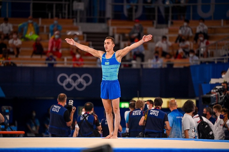 Олимпиада-2020: алматинский гимнаст вошел в пятерку сильнейших финала