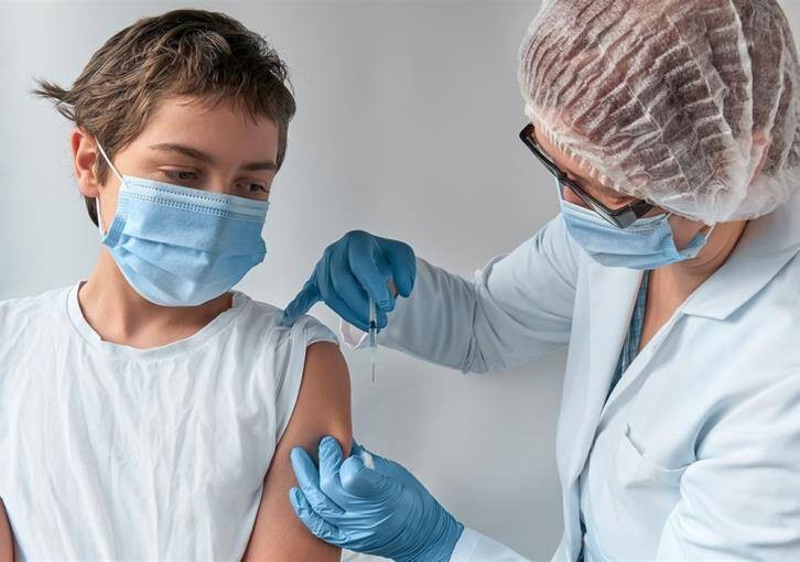 Процесс пошел: в Германии начнут вакцинировать детей от COVID-19