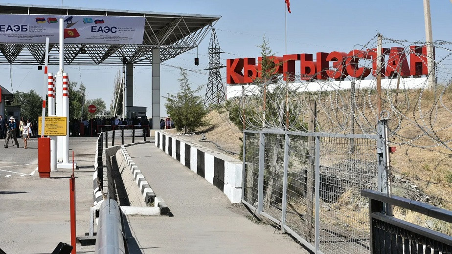 Попытка не удалась: казахстанец пытался перевезти 12 кг наркотиков в Кыргызстан 