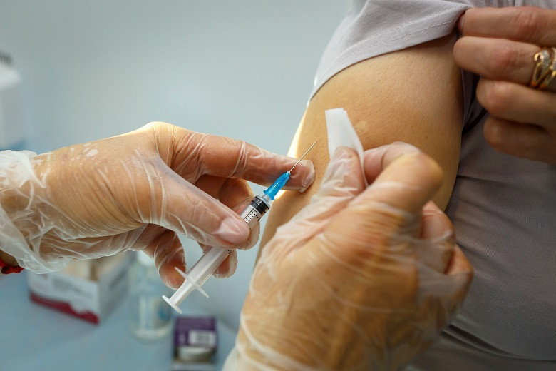 Число вакцинированных в Казахстане превысило более 4,3 млн человек