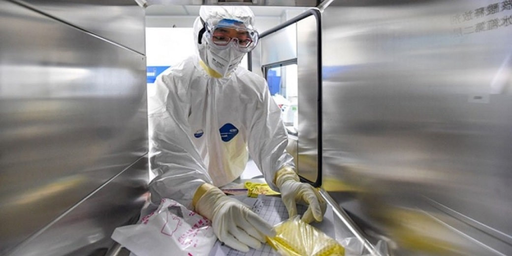 Американские спецслужбы получили базу данных по вирусам лаборатории в Ухане