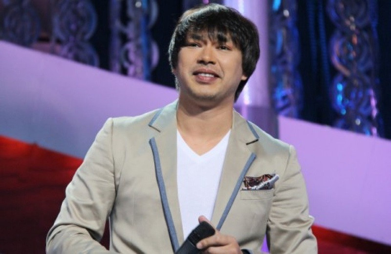 Певца Беркута оштрафовали за нарушение карантина в Алматы