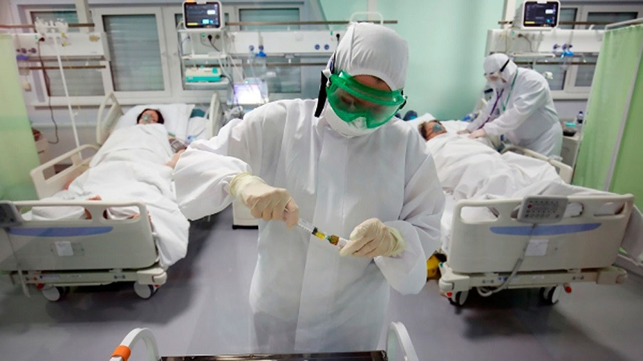 В Алматы за неделю коронавирусом заражаются около 10 500 горожан 