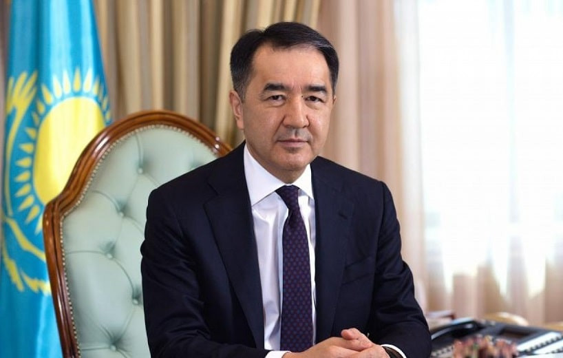 Бакытжан Сагинтаев поздравил алматинцев с Днем Конституции