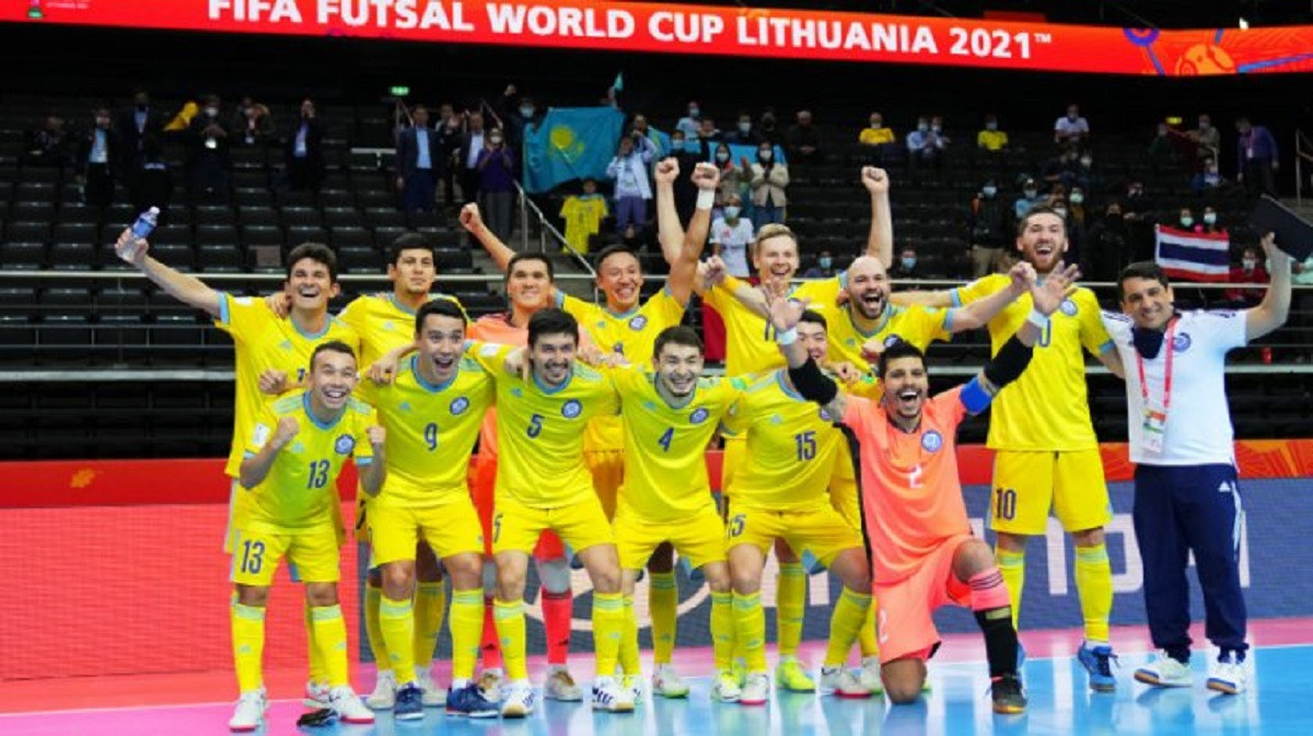 Впервые в истории: сборная Казахстана по футзалу вышла в полуфинал ЧМ-2021