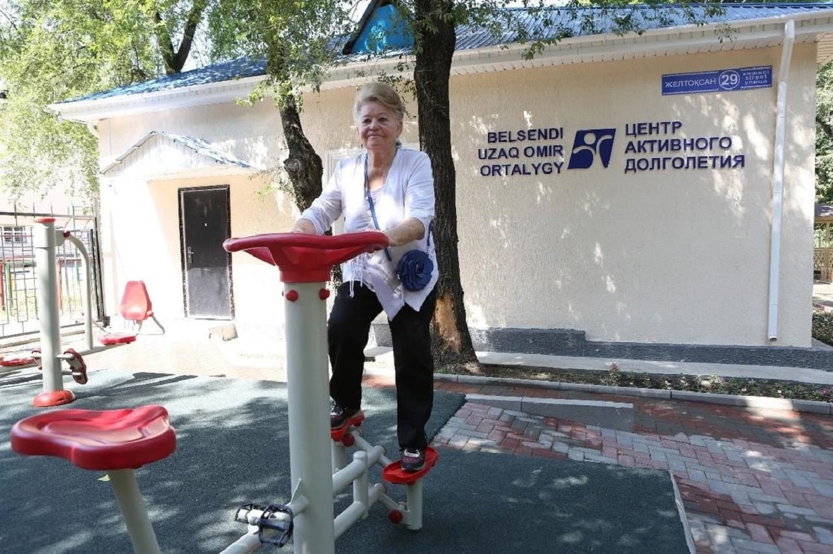 Ежедневно Центры активного долголетия Алматы посещают более тысячи пожилых людей