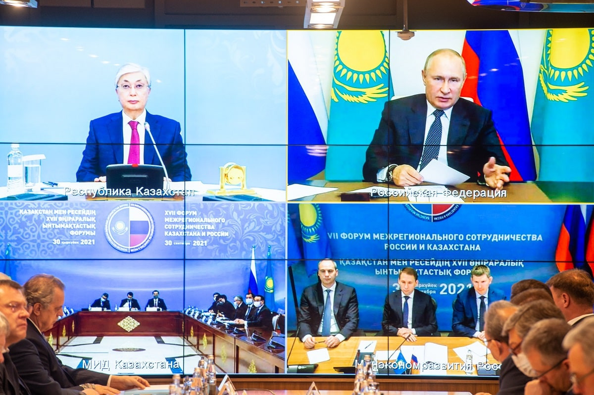 Казахстан - Россия: 13 документов подписаны в рамках межрегионального форума 